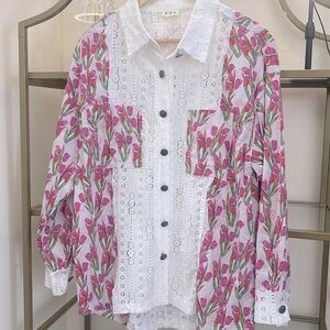 POL FLORAL BUTTON DOWN BLOUSE